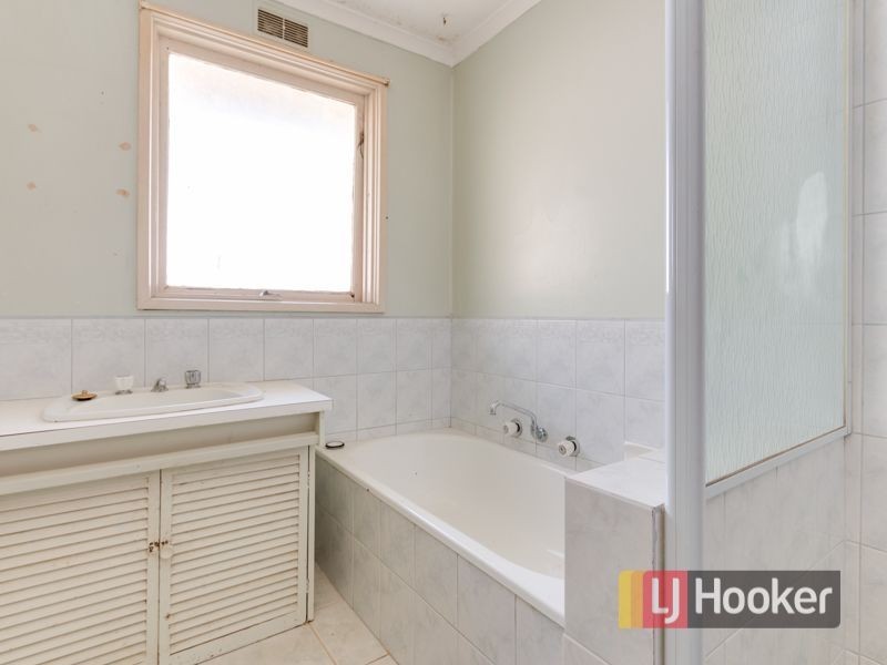 5 Kings Court, Cranbourne VIC 3977