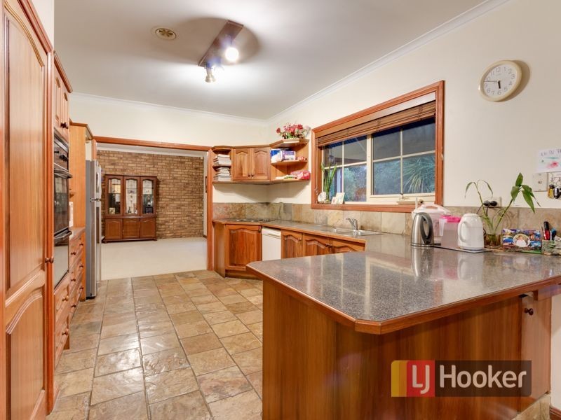 38 Collison Road, Cranbourne East VIC 3977