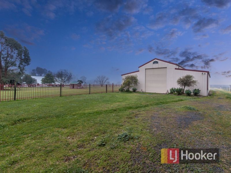 38 Collison Road, Cranbourne East VIC 3977