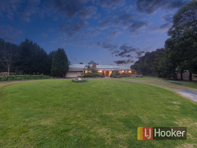 38 Collison Road, Cranbourne East VIC 3977