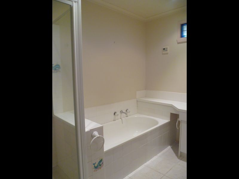 24 James Cook Drive, Cranbourne VIC 3977