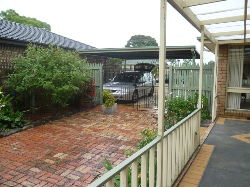 24 James Cook Drive, Cranbourne VIC 3977