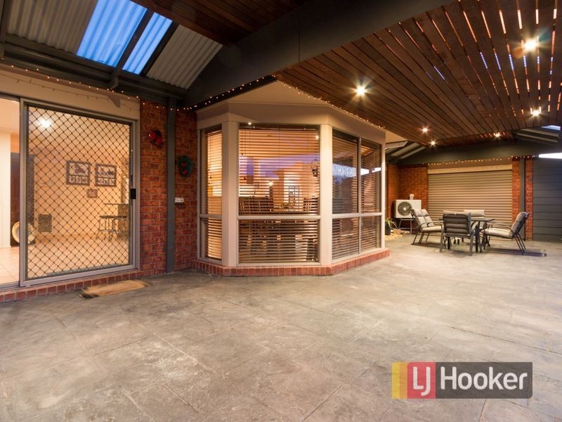 44 Mariner Close, Cranbourne North VIC 3977