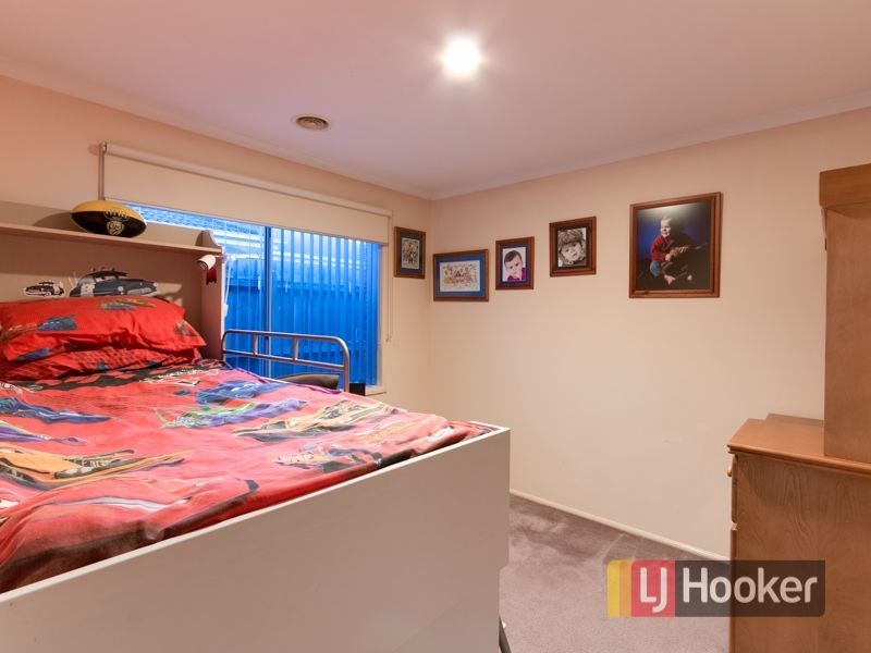44 Mariner Close, Cranbourne North VIC 3977