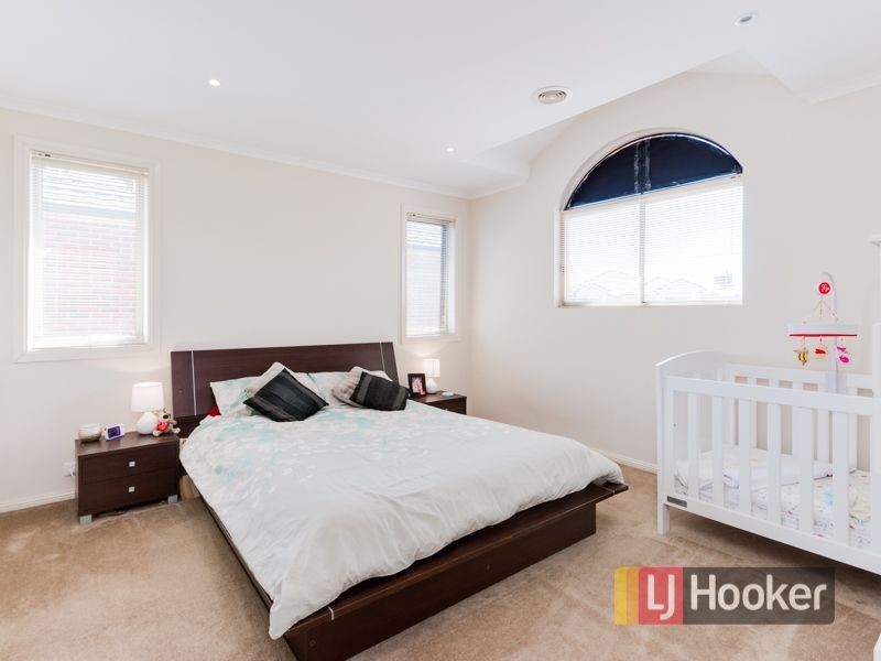 17 Amhurst Drive, Narre Warren South VIC 3805