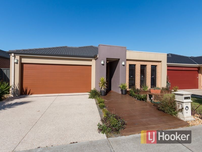 14 Sagan Drive, Cranbourne North VIC 3977