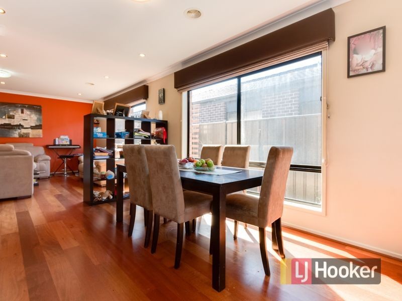 14 Sagan Drive, Cranbourne North VIC 3977