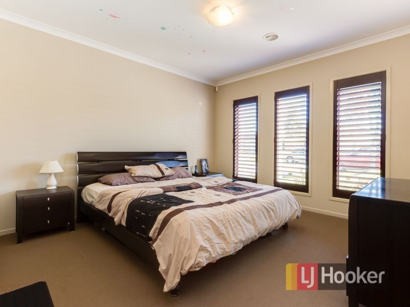 14 Sagan Drive, Cranbourne North VIC 3977