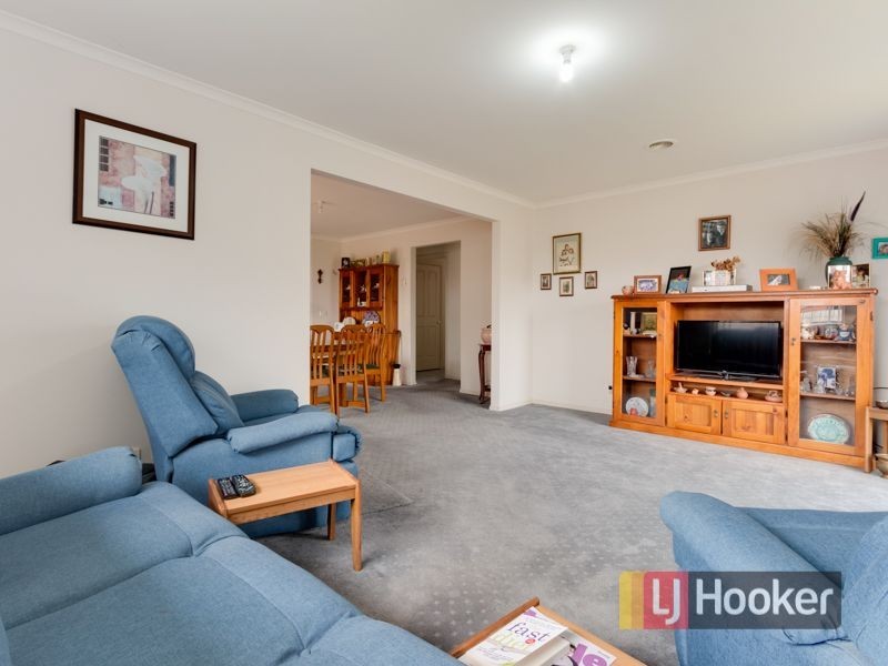 32 Fairhaven Boulevard, Cranbourne West VIC 3977