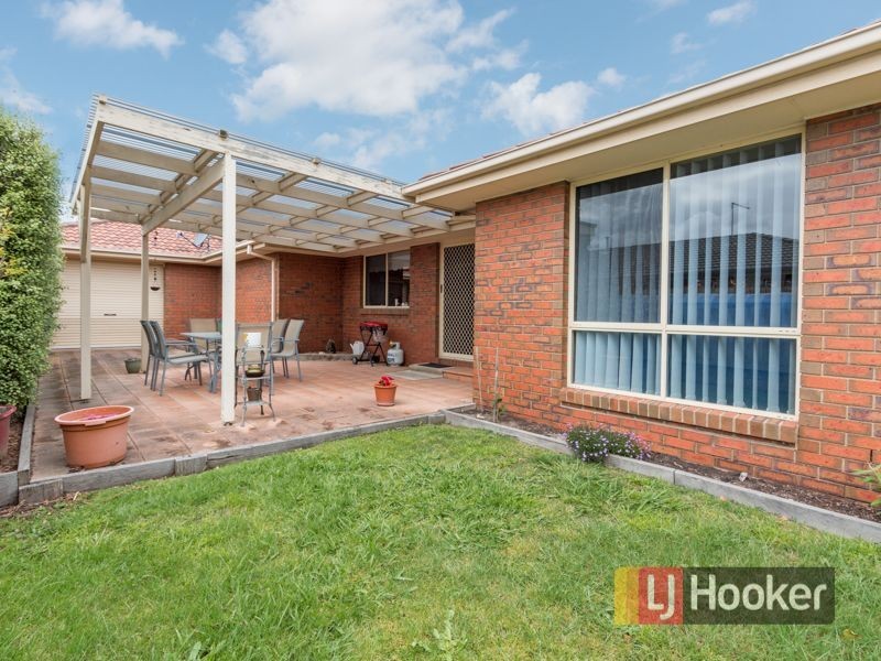 32 Fairhaven Boulevard, Cranbourne West VIC 3977