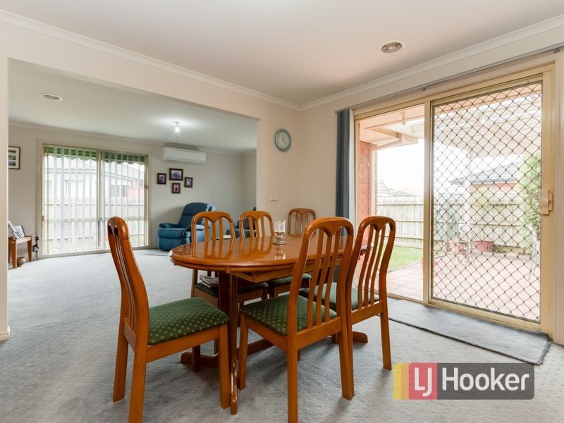 32 Fairhaven Boulevard, Cranbourne West VIC 3977