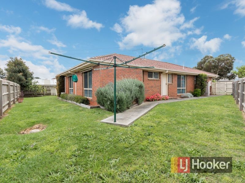32 Fairhaven Boulevard, Cranbourne West VIC 3977