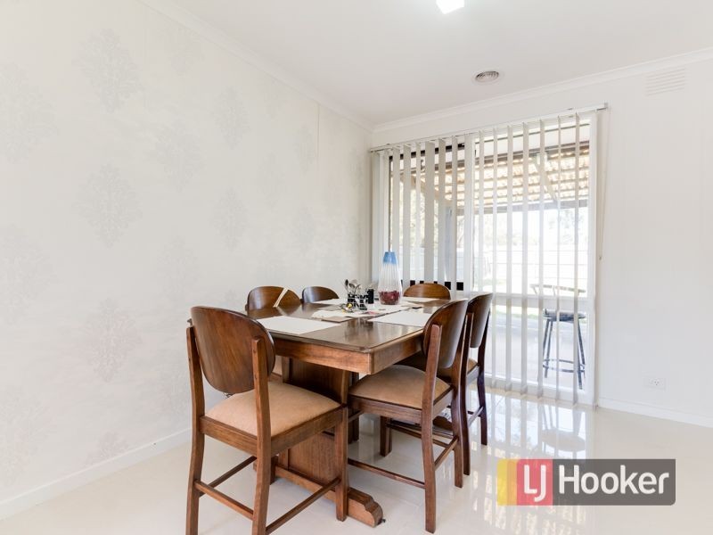 70 Clairmont Avenue, Cranbourne VIC 3977