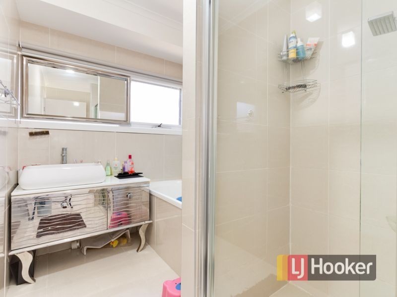 70 Clairmont Avenue, Cranbourne VIC 3977