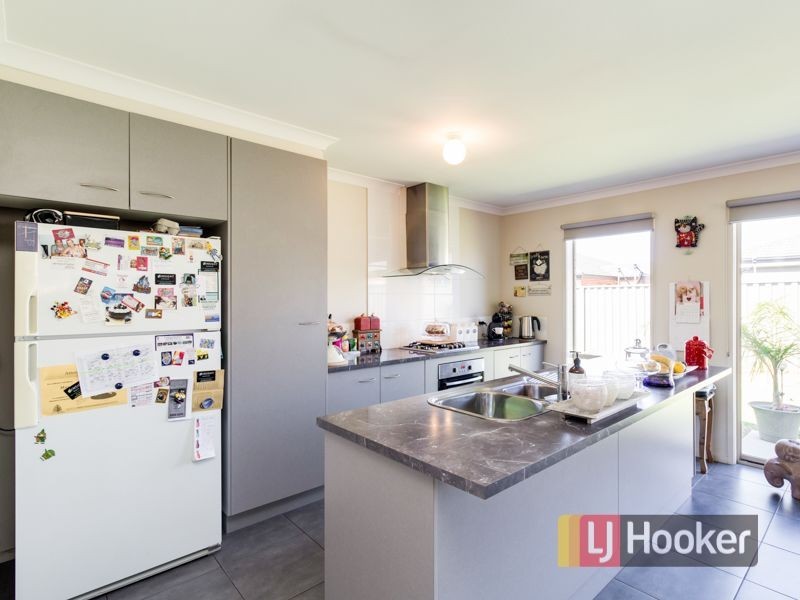 29 Ardent Cresent, Cranbourne East VIC 3977