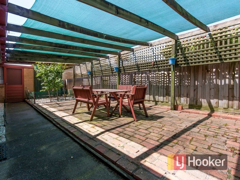 2 /15 Normanby Street, Cranbourne VIC 3977