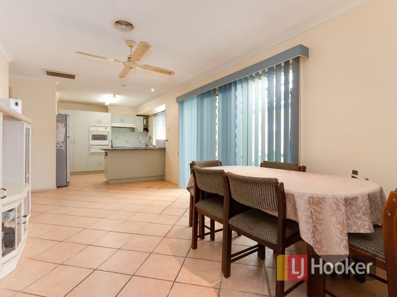 65 Willora Crescent, Cranbourne West VIC 3977