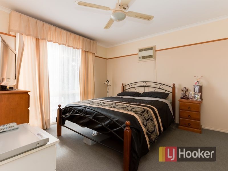 65 Willora Crescent, Cranbourne West VIC 3977