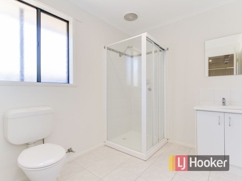 34 Postregna Way, Skye VIC 3977