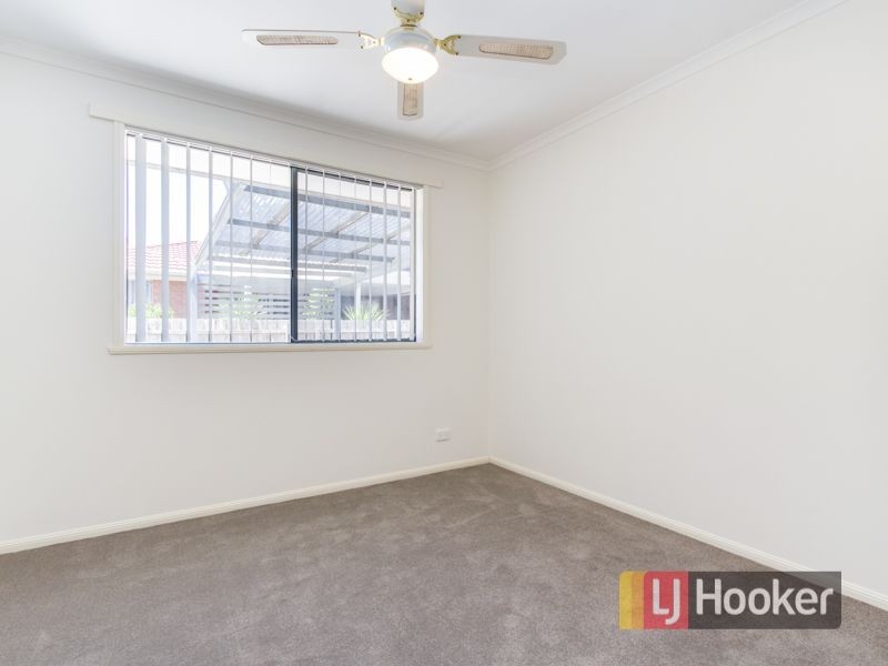 34 Postregna Way, Skye VIC 3977