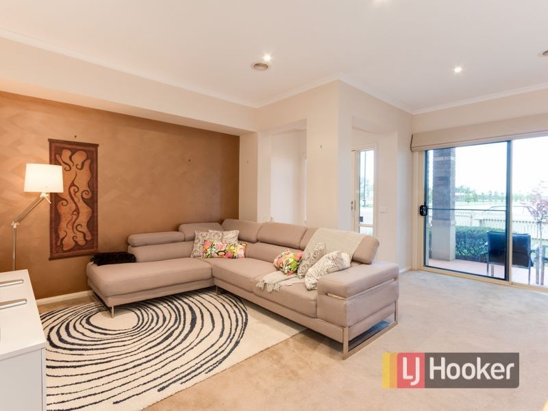 105 Golden Grove Drive, Narre Warren South VIC 3805