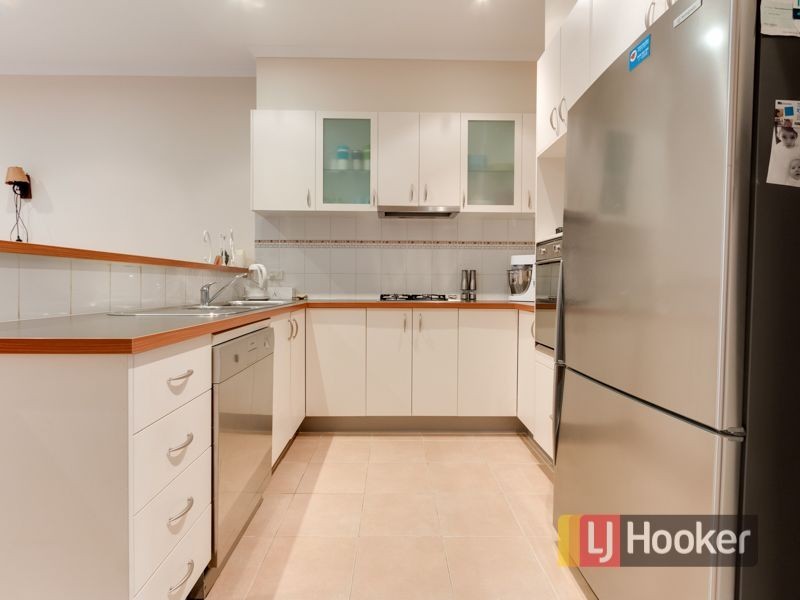 105 Golden Grove Drive, Narre Warren South VIC 3805