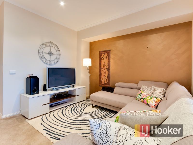 105 Golden Grove Drive, Narre Warren South VIC 3805