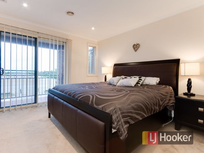 105 Golden Grove Drive, Narre Warren South VIC 3805