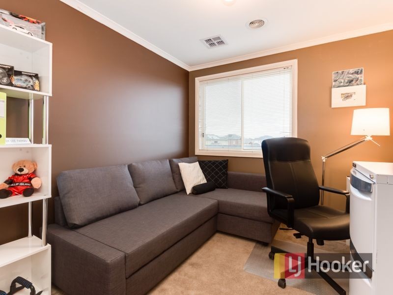 105 Golden Grove Drive, Narre Warren South VIC 3805