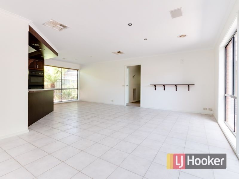 16 Granite Drive, Langwarrin VIC 3910