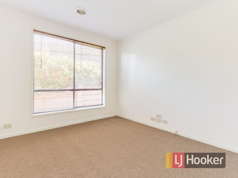 16 Granite Drive, Langwarrin VIC 3910