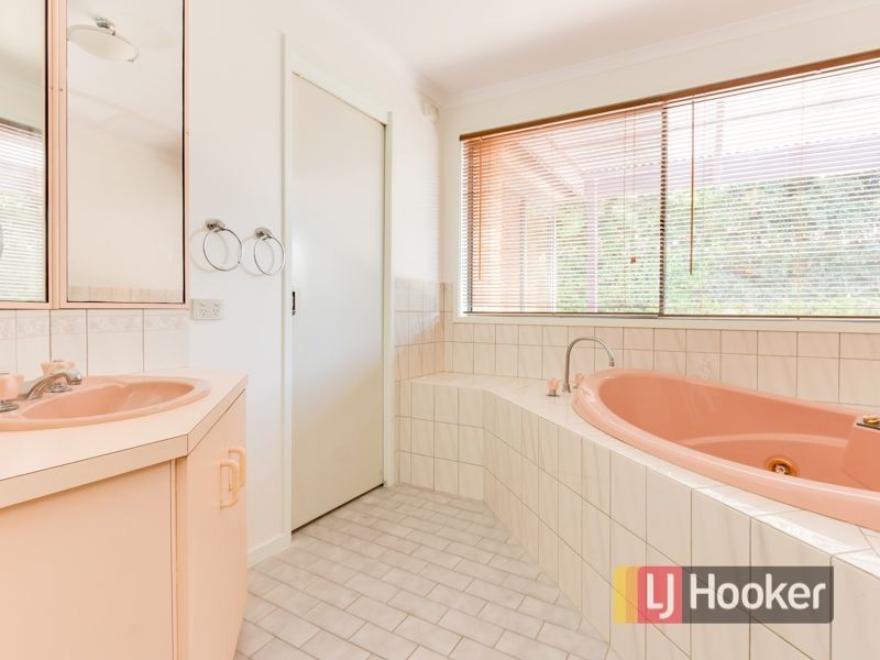 16 Granite Drive, Langwarrin VIC 3910