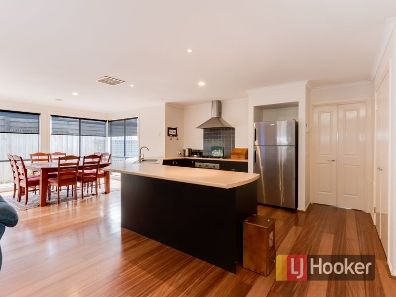 82 Langbourne Drive, Narre Warren South VIC 3805