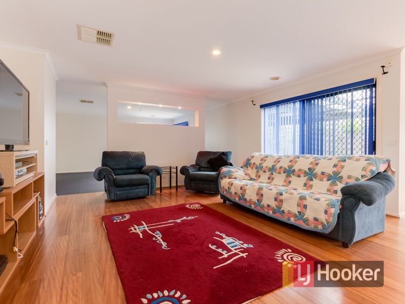82 Langbourne Drive, Narre Warren South VIC 3805