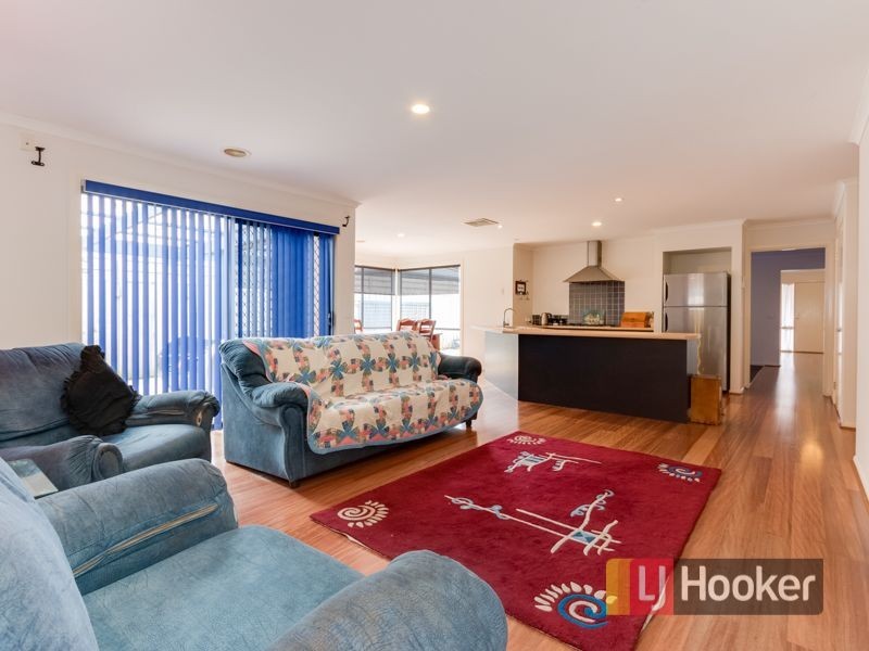 82 Langbourne Drive, Narre Warren South VIC 3805