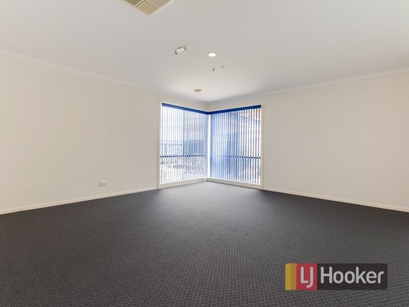 82 Langbourne Drive, Narre Warren South VIC 3805