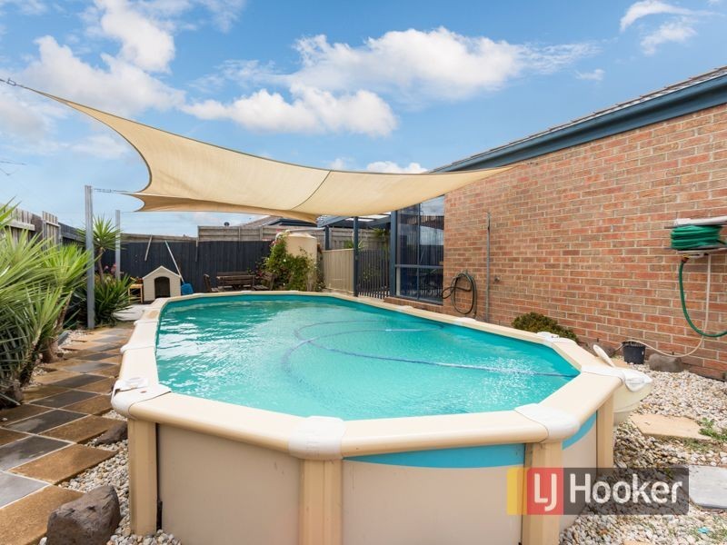 82 Langbourne Drive, Narre Warren South VIC 3805