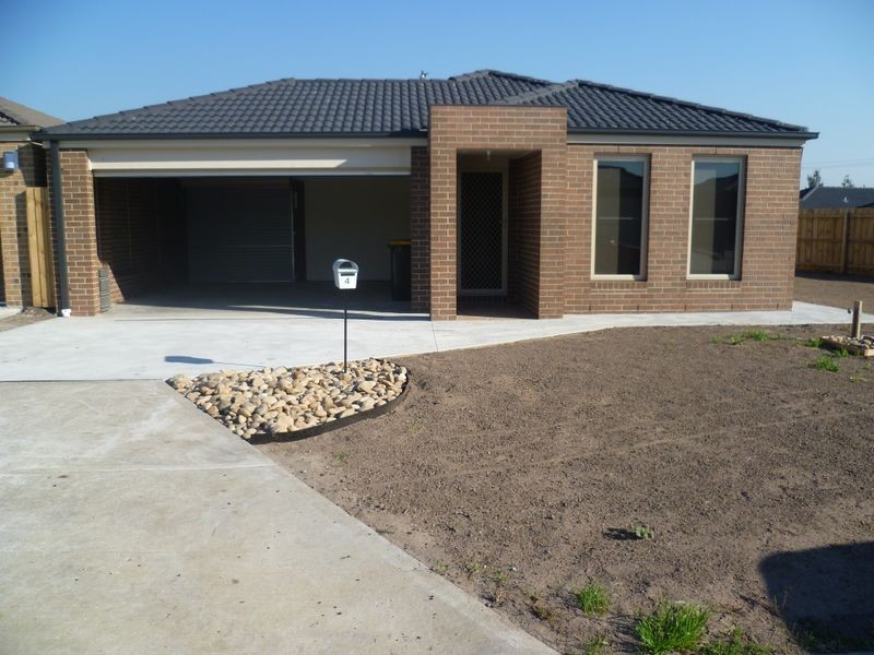 4 Montdami Way, Carrum Downs VIC 3201