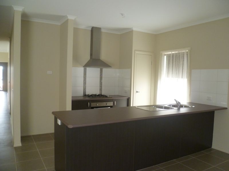 53 Banfield Place, Lyndhurst VIC 3975