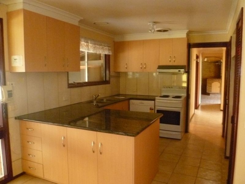 15 Collison Road, Cranbourne VIC 3977