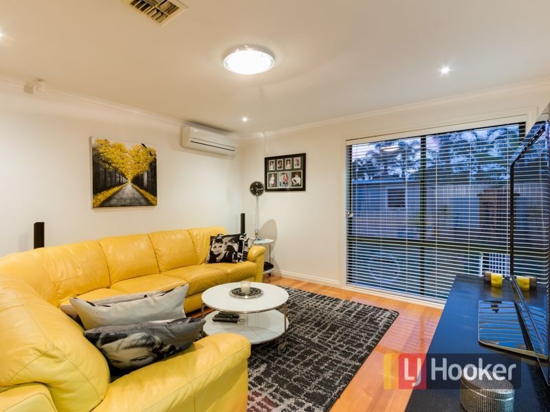 27 Hanna Drive, Endeavour Hills VIC 3802