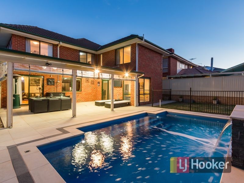 27 Hanna Drive, Endeavour Hills VIC 3802