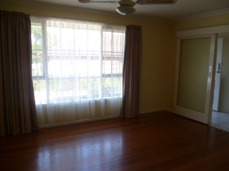 18 Cochrane Street, Cranbourne VIC 3977