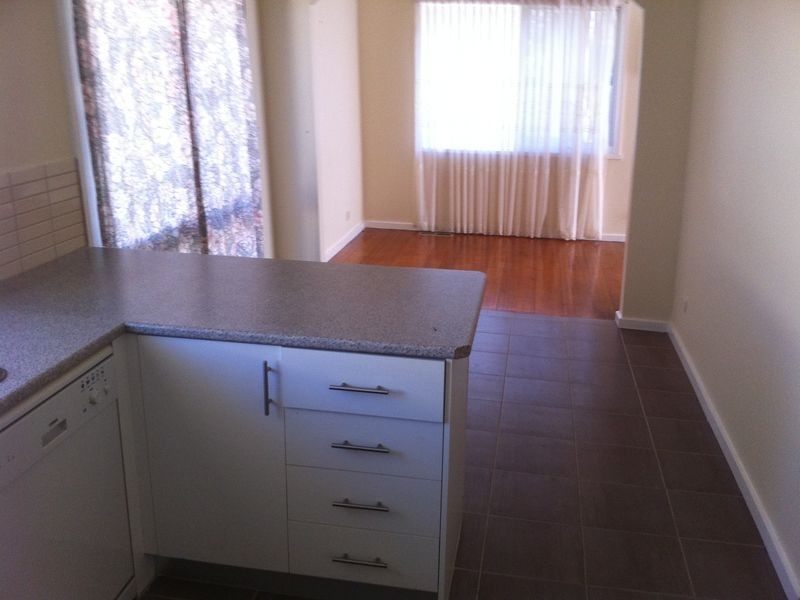 1/24 First Avenue, Dandenong North VIC 3175