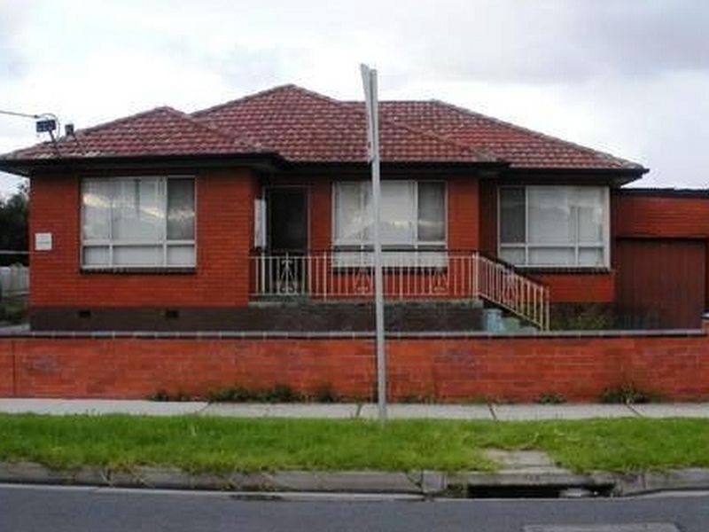 33 Hammond Road, Dandenong VIC 3175