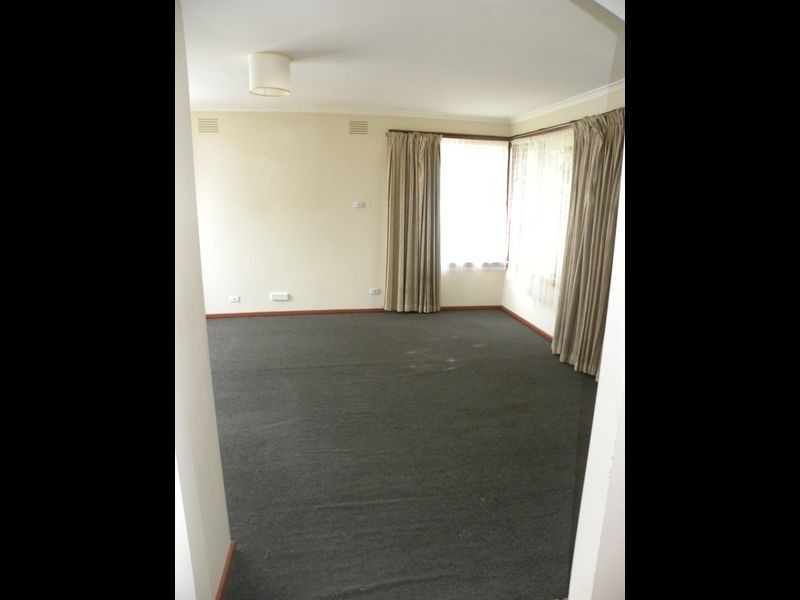 14 Grace Street, Cranbourne VIC 3977