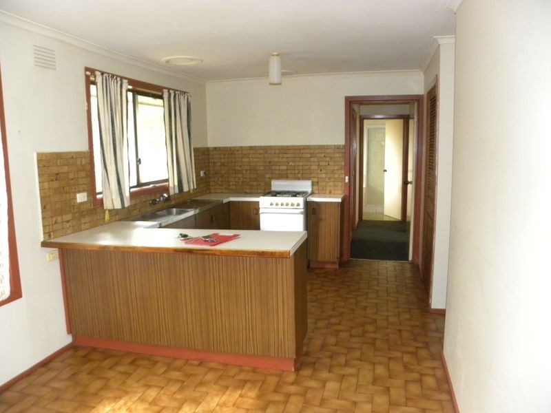 14 Grace Street, Cranbourne VIC 3977