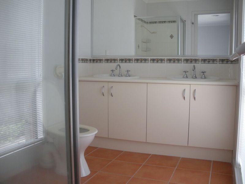 5 Pembury Court, Narre Warren South VIC 3805