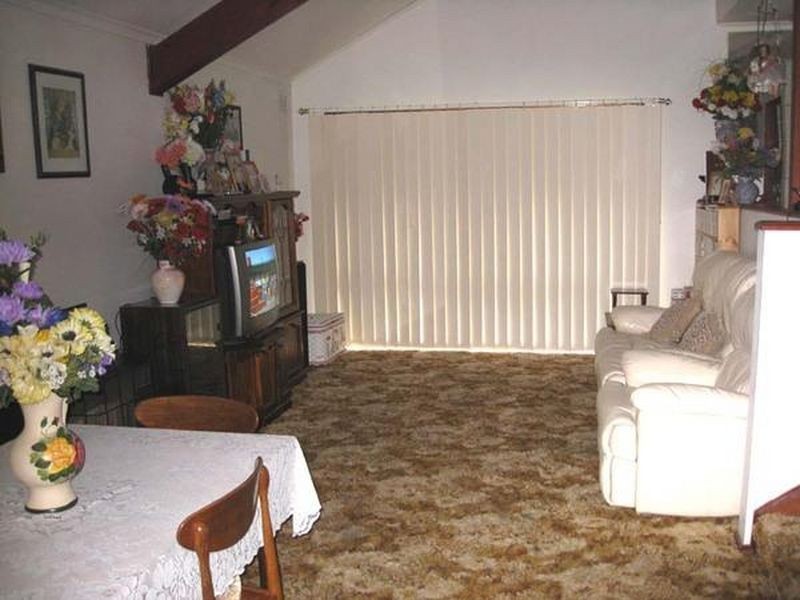 9 Spinosa Close, Endeavour Hills VIC 3802