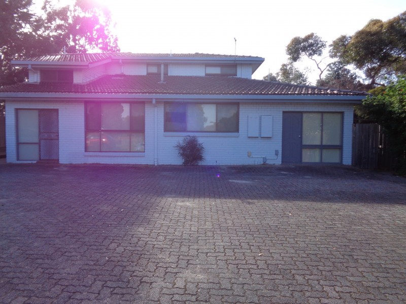 47 Endeavour Crescent, Endeavour Hills VIC 3802